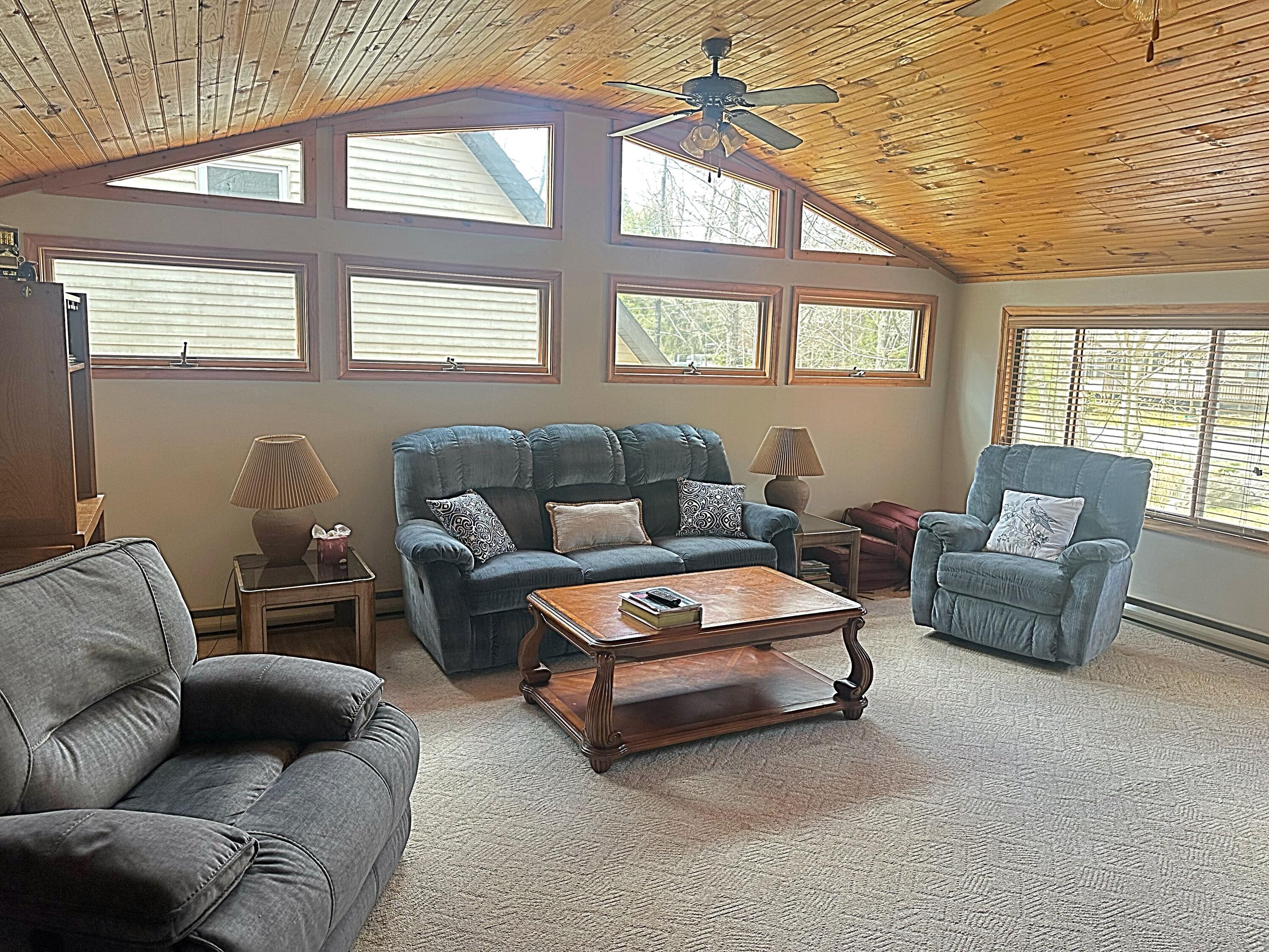 Image 1: Family Room