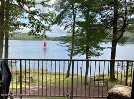 43 Midlake Dr 202