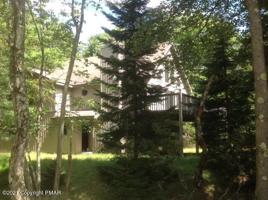 11 Arrowhead Ct
