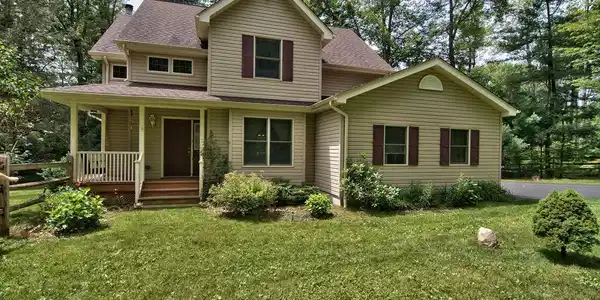105 Elm Dr