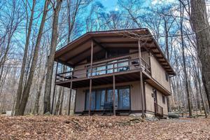 82 Lake Drive East