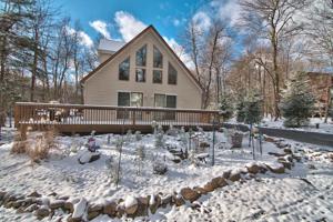 12 Chalet Ct
