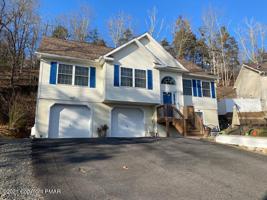 2366 Woodcrest Dr