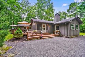 1229 Clear Pond Rd