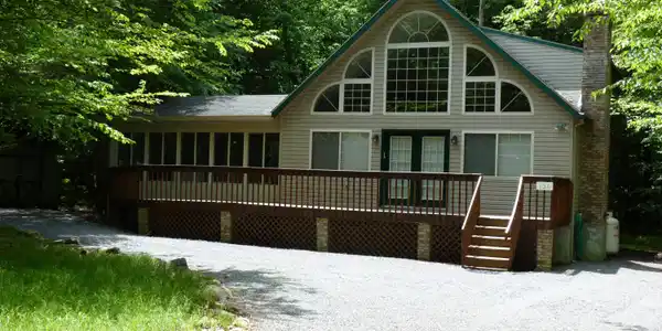 136 Lancelot Ln