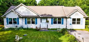 585 Sullivan Trl