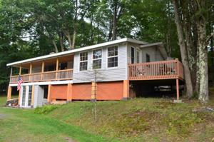 1452 Arrowhead Dr