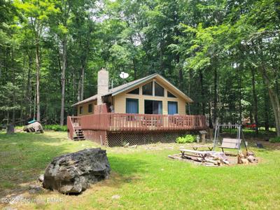 115 Lake Dr West