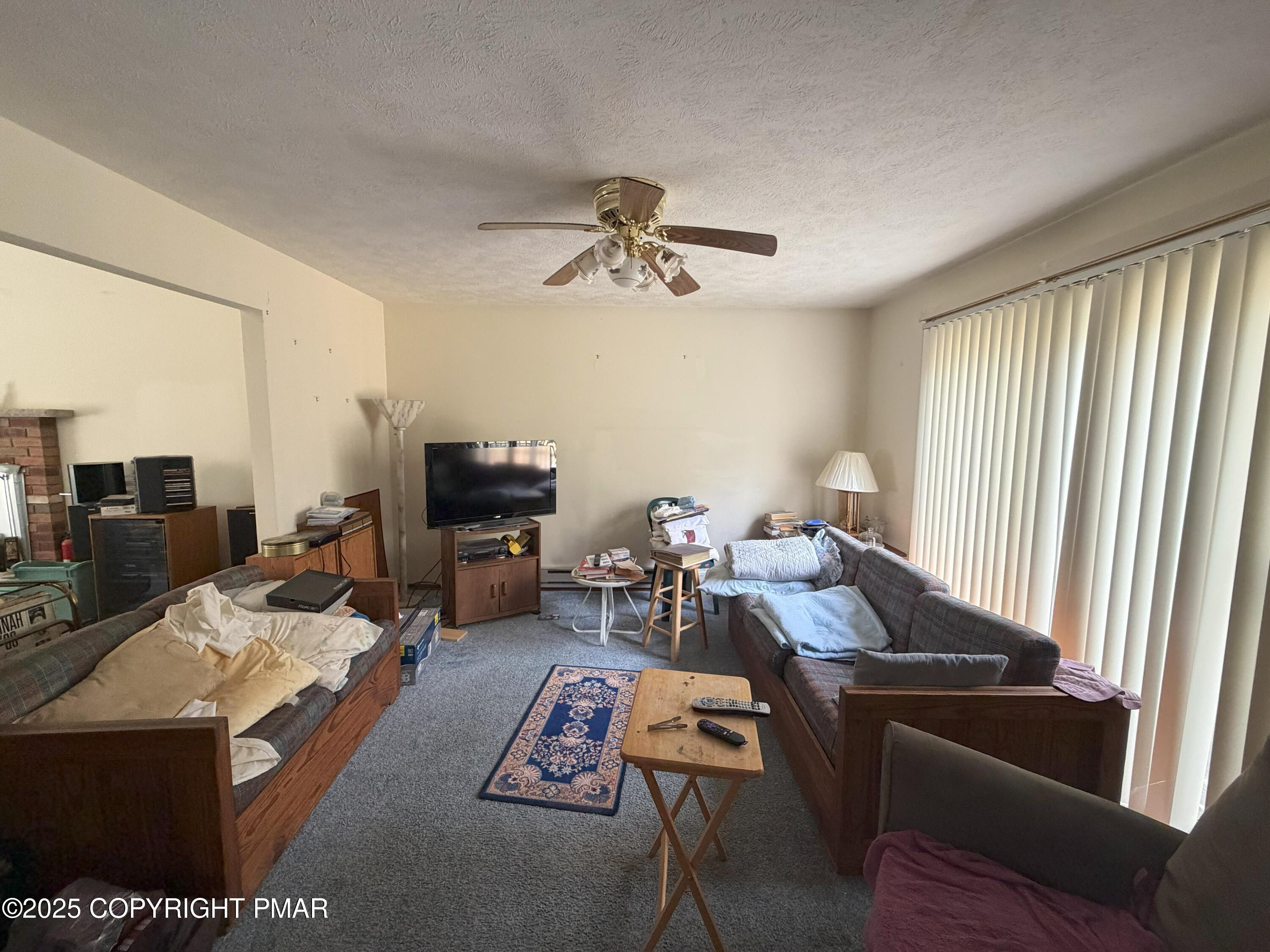 Image 4: 1018ValleyDr6