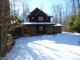 18 Woodland Ave