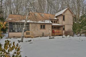 215 Little Pond Cir