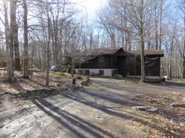 82 S Lehigh River Dr