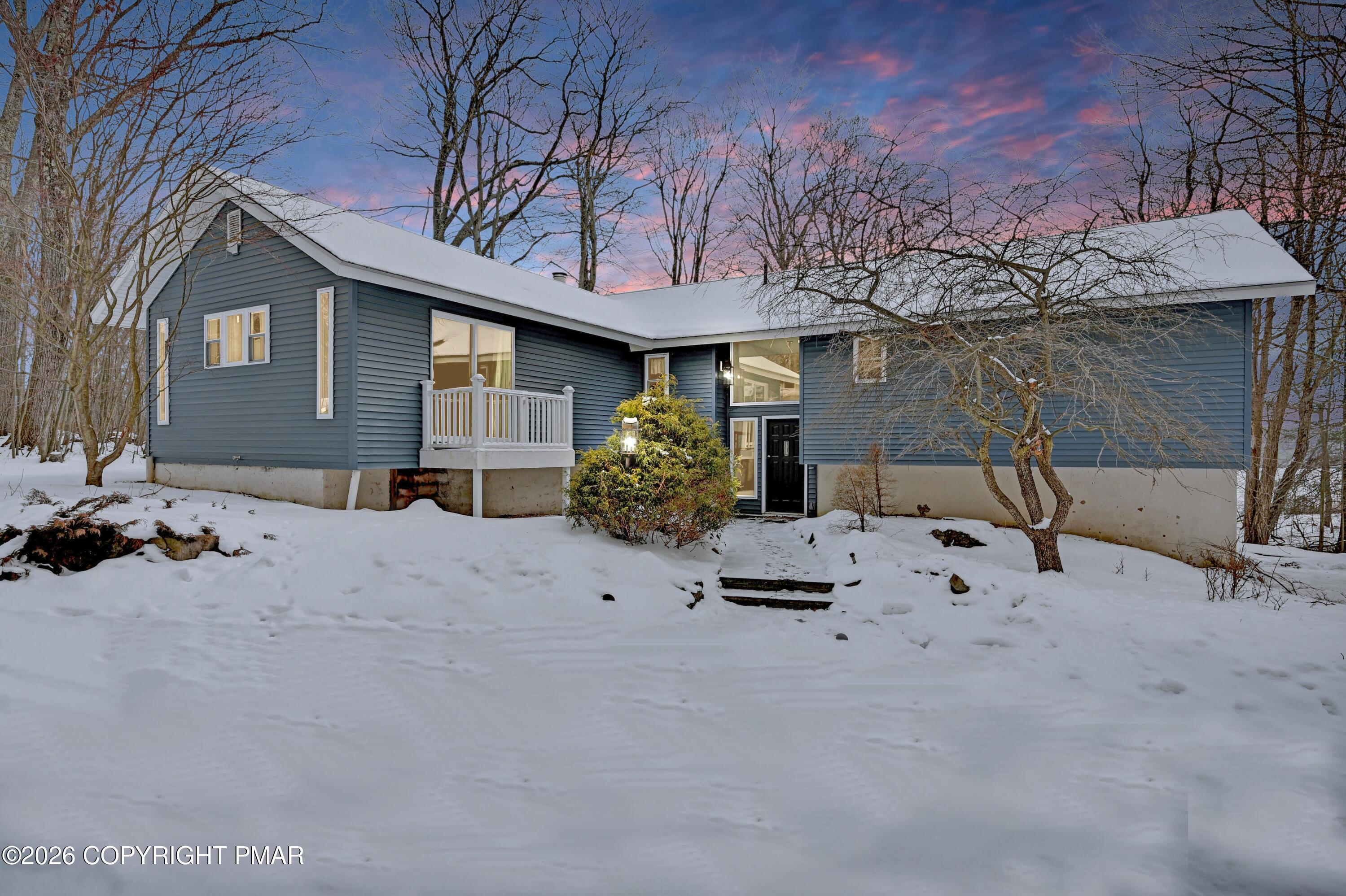 Image 1: 116 Spyglass Golf & Lake Frontage!