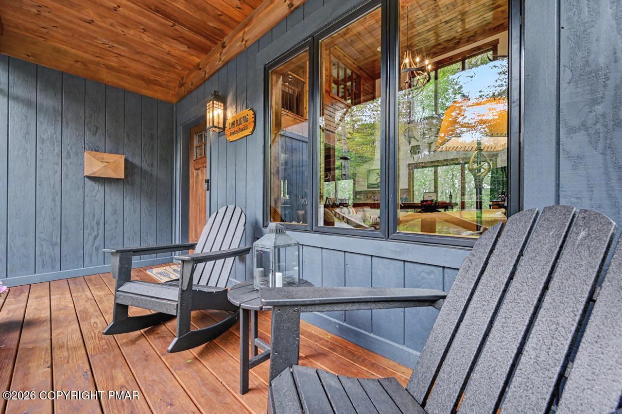 Image 3: Porch