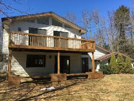 5033 Country Club DR