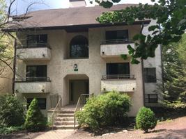 Unit 101 Building 7 Midlake Dr