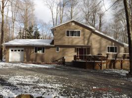 26 Lyman Ln