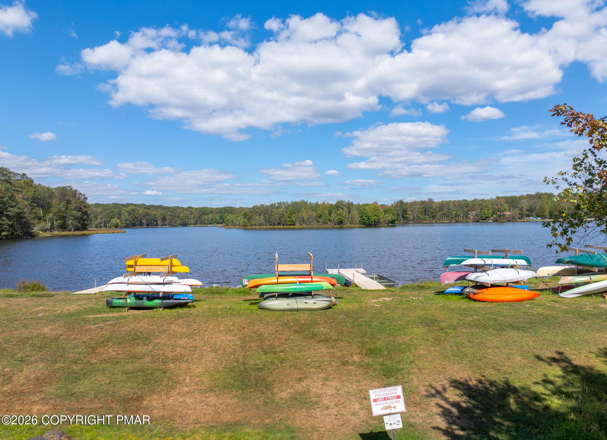 Image 4: Locust Lake Village Boating