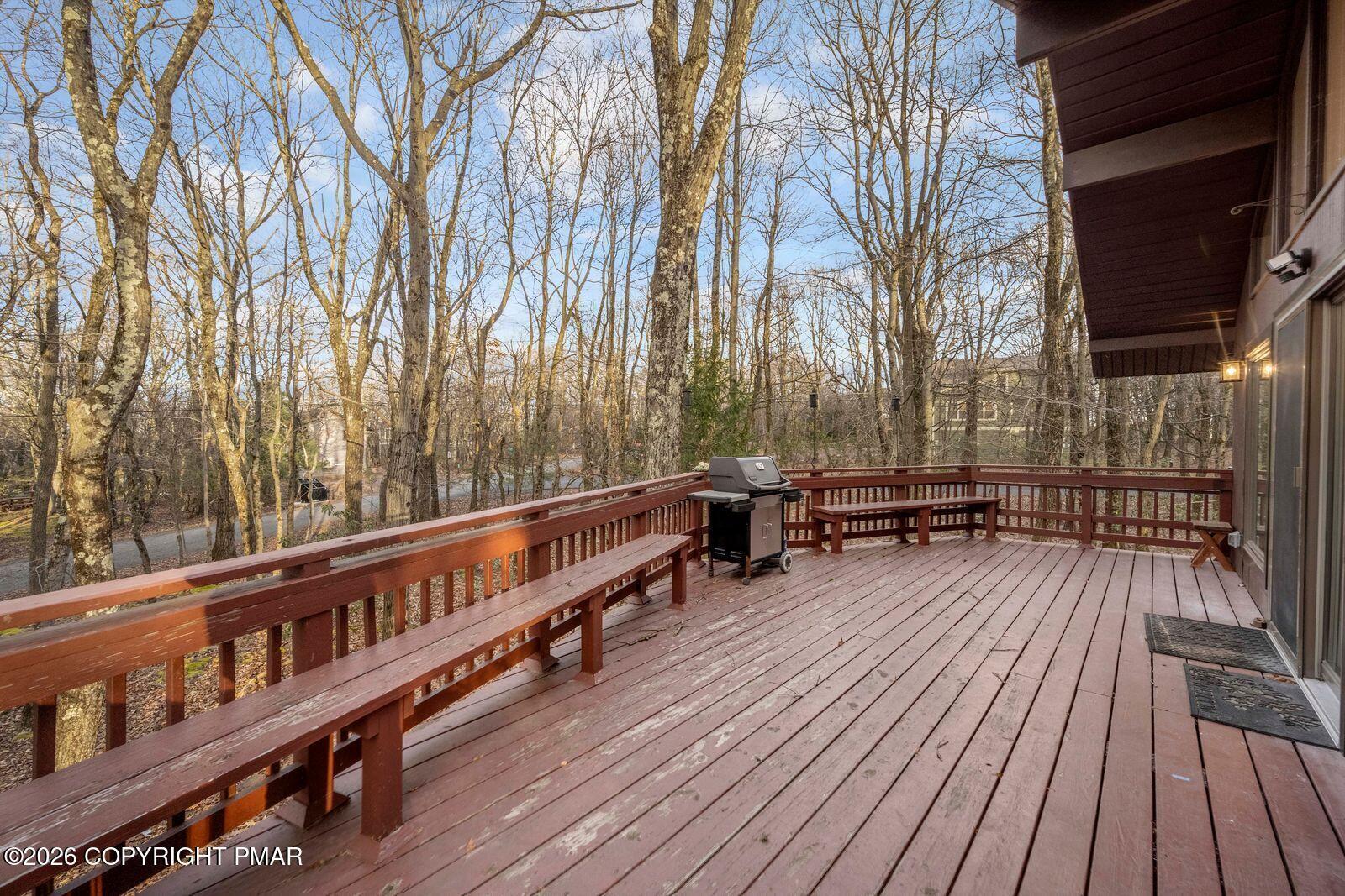 Image 3: deck