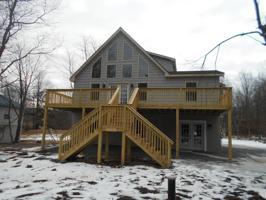 18 Hopkins Circle