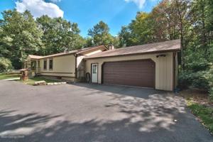 332 Minsi Trail W