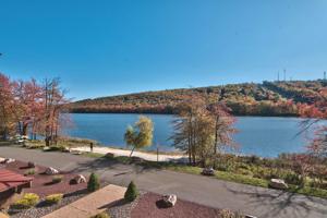 322/201 Hummingbird Way 201