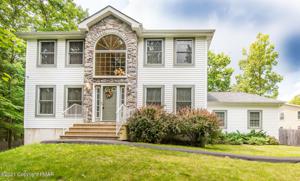 100 Redwood Ct