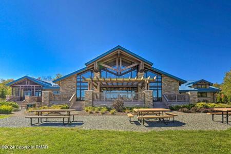 10 COMANCHE Trail