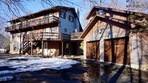 120 Huckleberry Dr