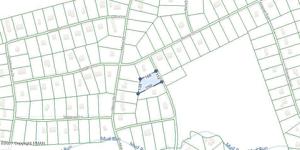 Woodland Rd