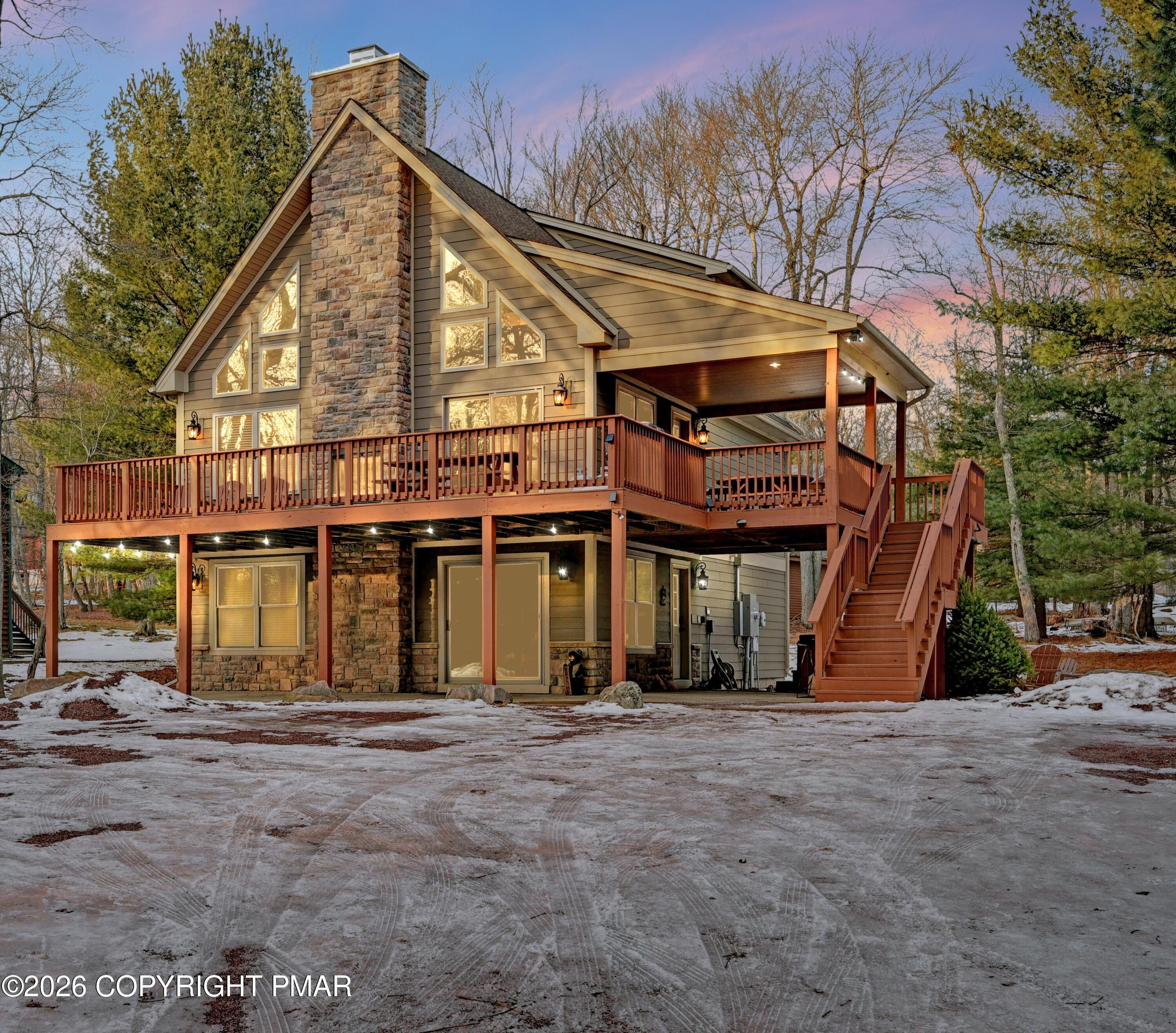 Image 1: 136PineknollDr03Dusk