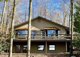 2416 Overlook Ln