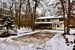 13 Lindbergh Circle