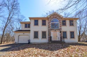 182 Clubhouse Dr