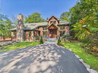 159 Lake Dr. LAKEFRONT