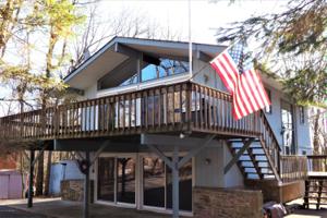 122 Maple Rd