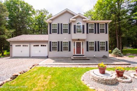15 Lakeside Lane