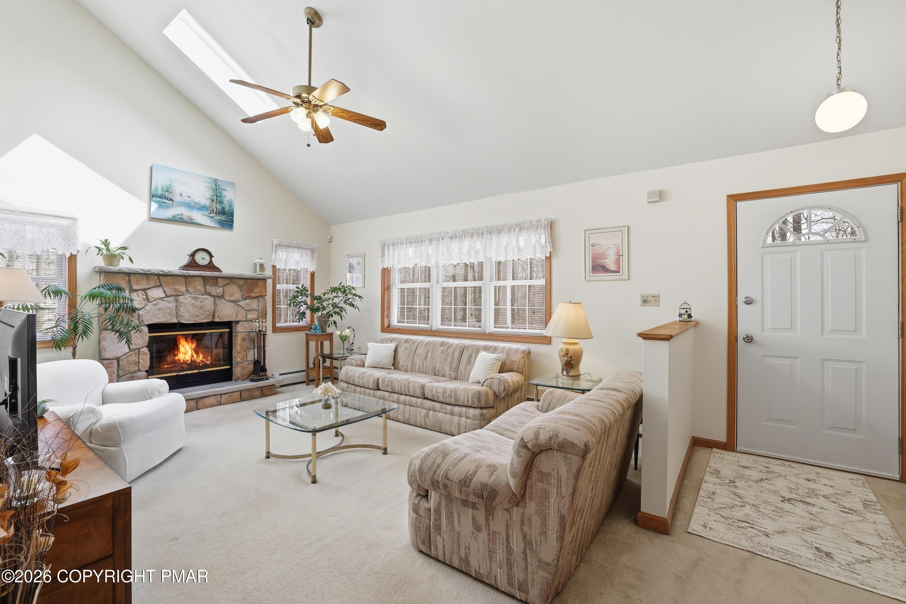 Image 3: Living Room and Entry