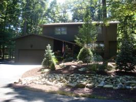 10 Honeysuckle Ln
