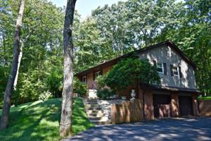 373 Lake Dr