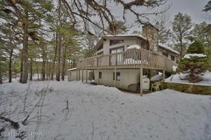 2221 Mohegan Ct