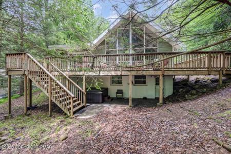 148 Crest Drive