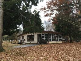 97 Lakeview Dr