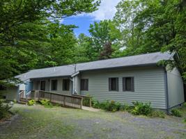 198 Eagles View Dr