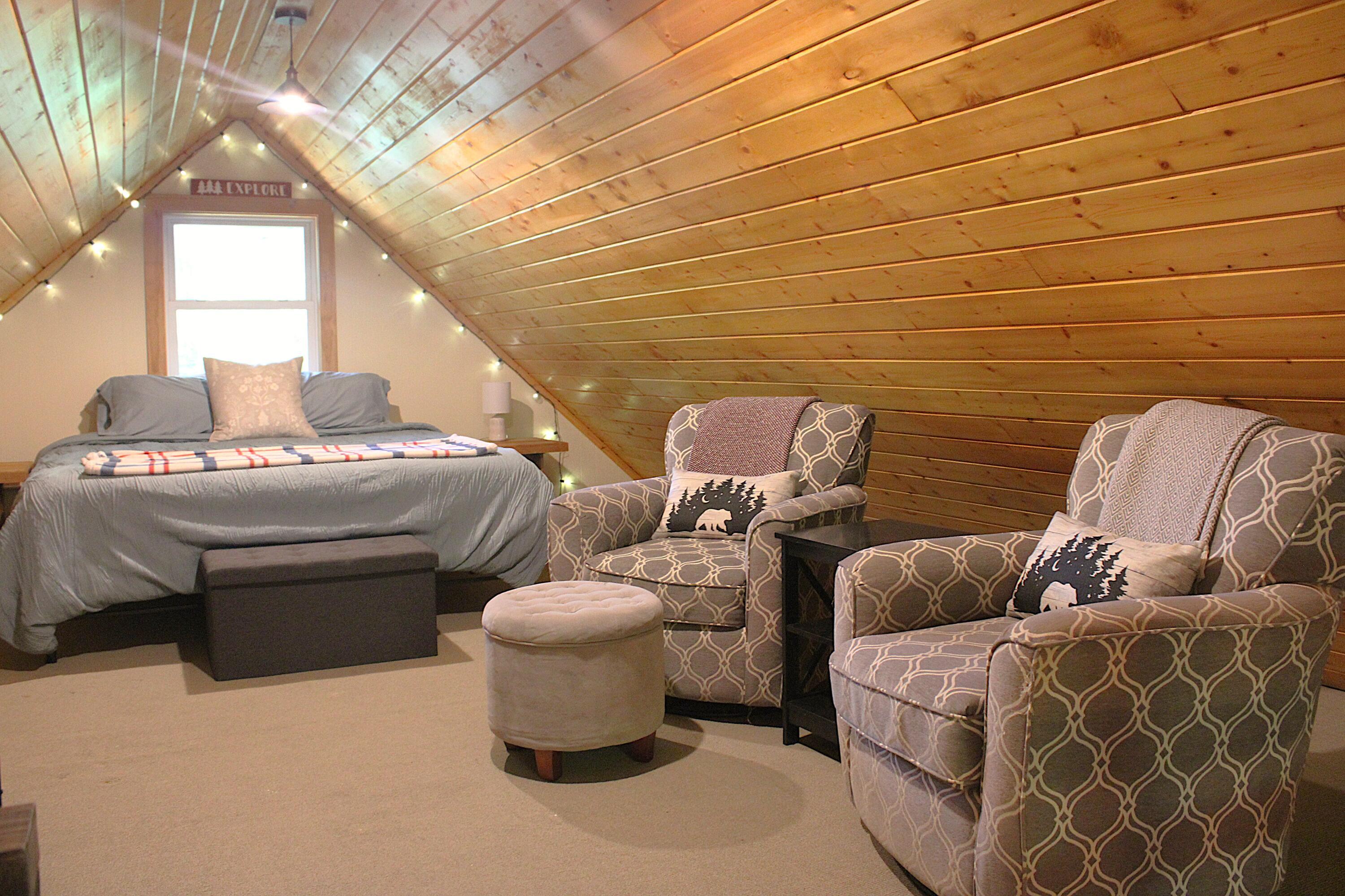 Image 4: Loft