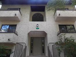5 Midlake Drive 202