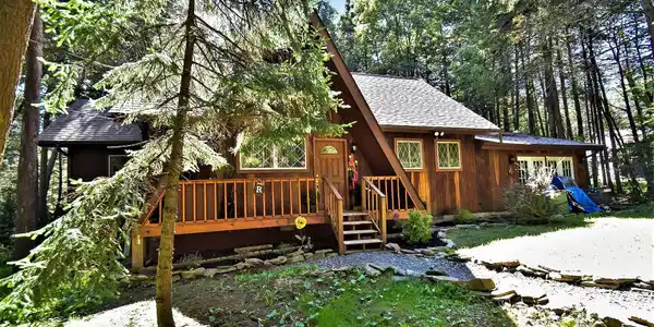 383 King Arthur Rd