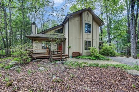 4147 Hemlock Trail