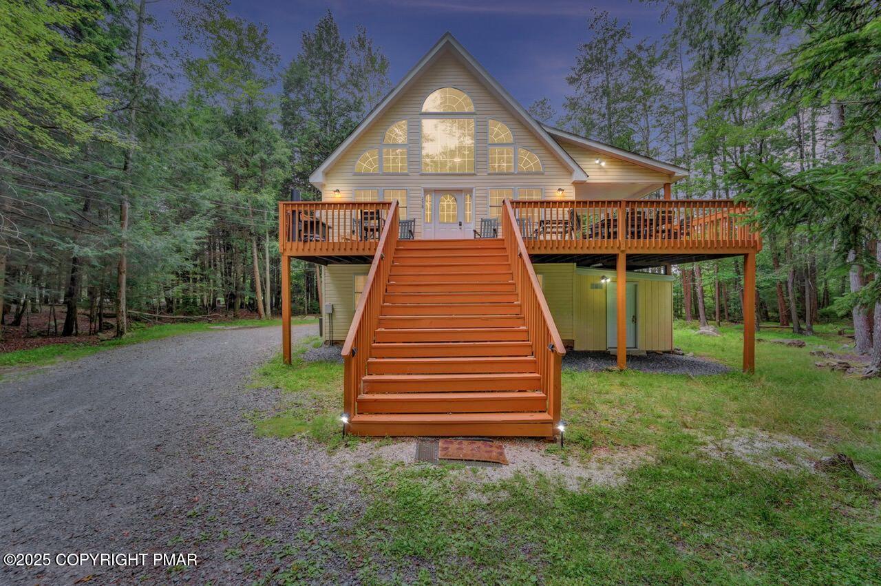 Image 1: 238 King Arthur Rd 01 Dusk Large