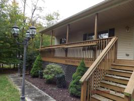 8 Laurel Ct